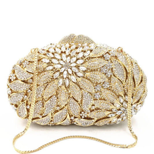 Bolsa Clutch Cravejada com Flores